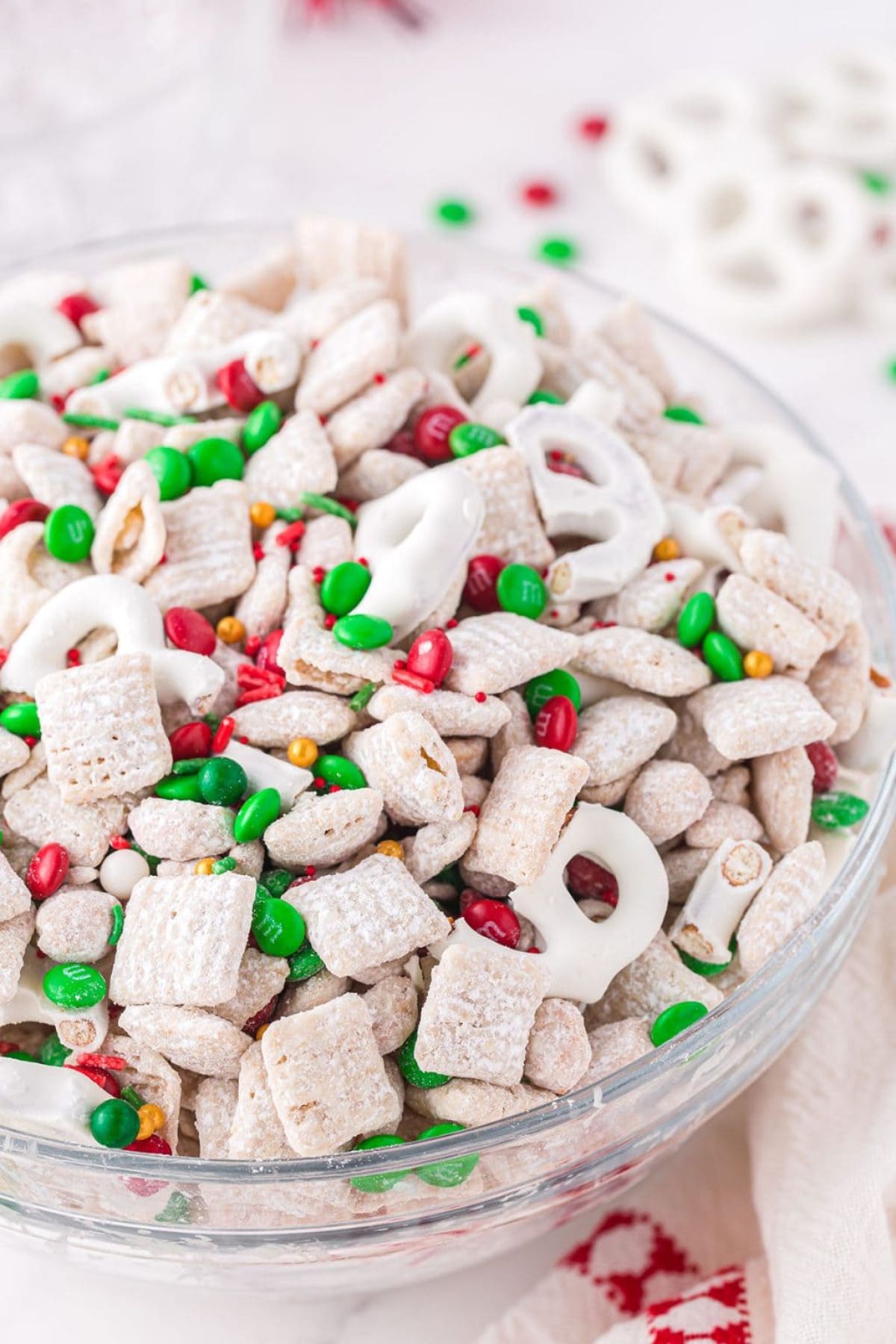 Holiday reindeer chexmix