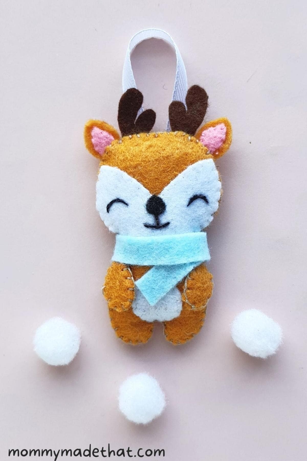 DIY felt reindeer ornament