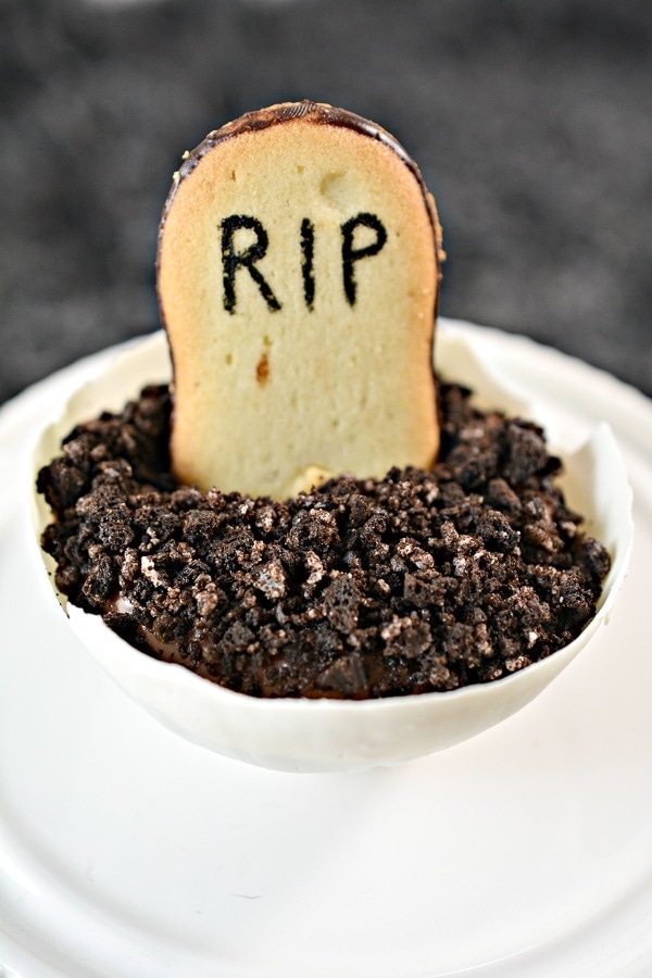 halloween pudding dirt cups