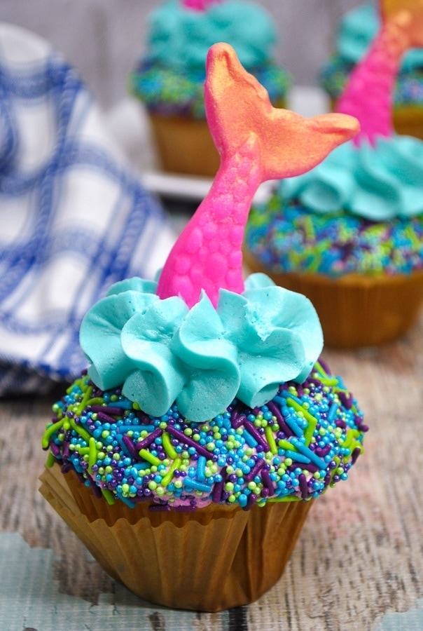 Easy Peasy Mermaid Tail Cupcakes