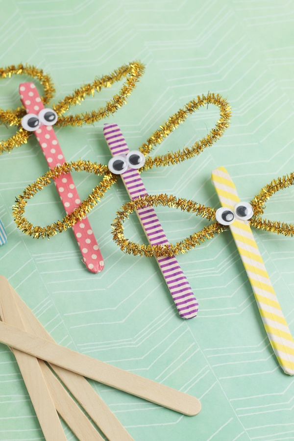 dragonfly craft for kids from popsicle stick