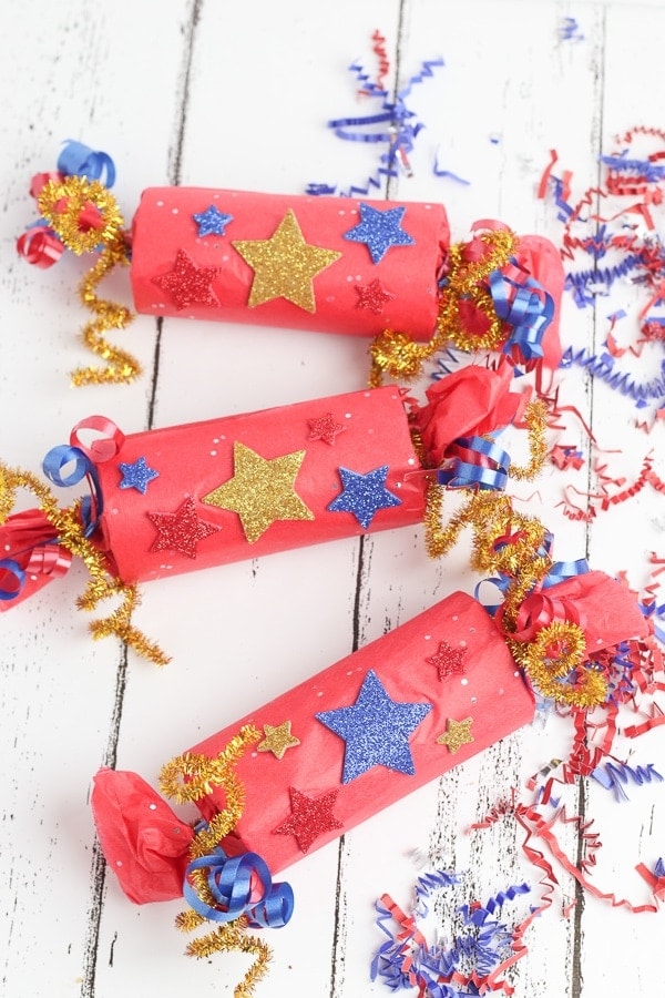 4th of july DIY confetti poppers