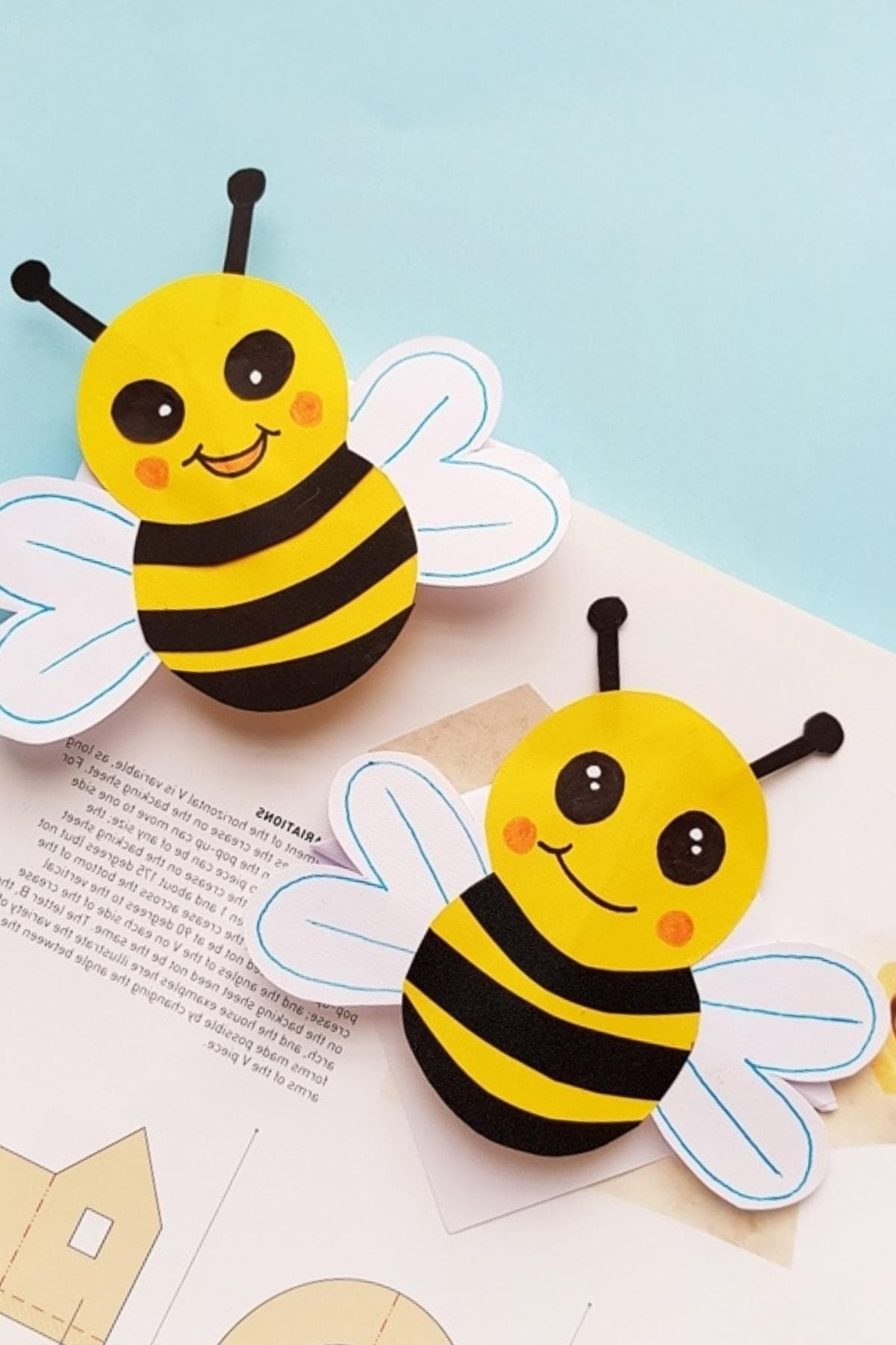 Bumble bee DIY bookmark for kids