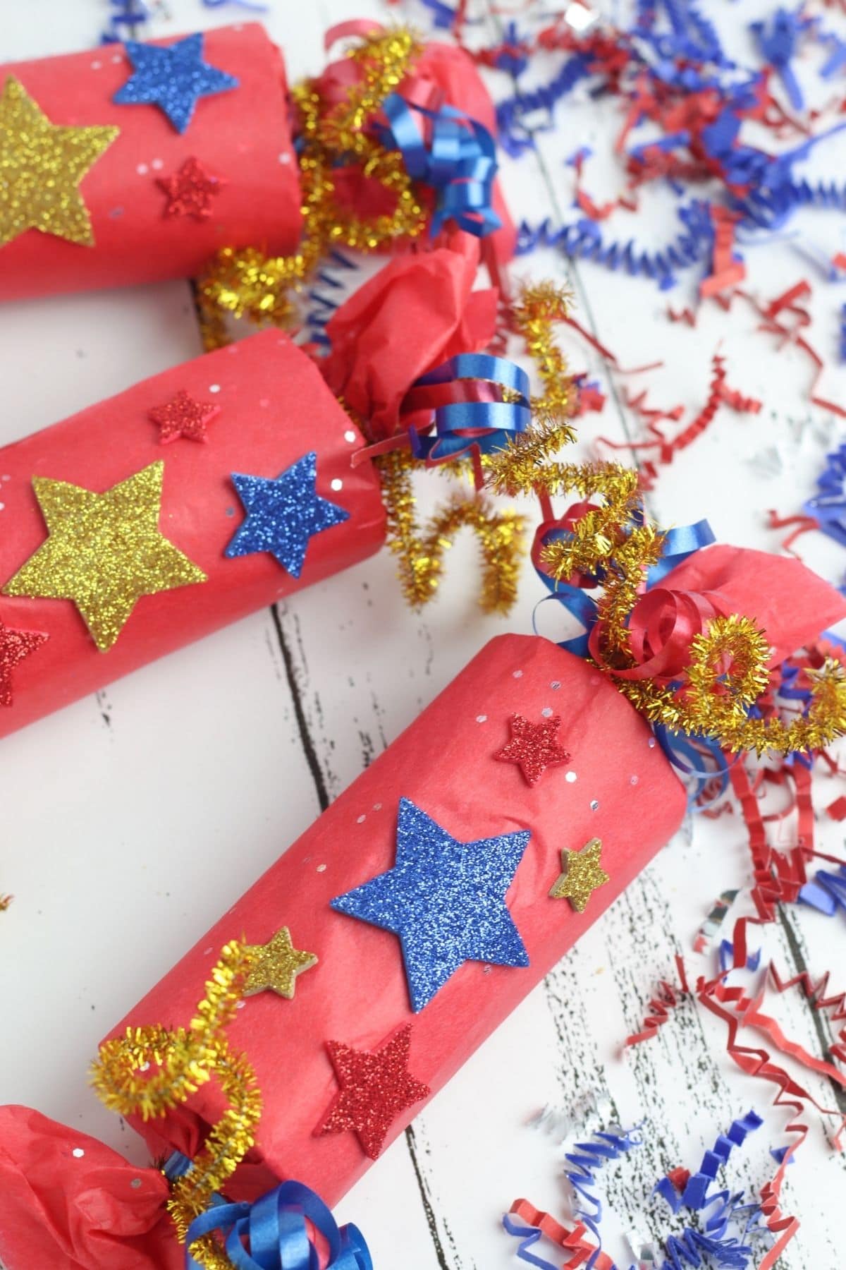 how to make confetti poppers for parties