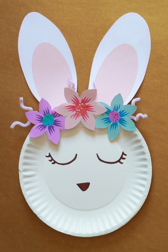 How to make a rabbit from a paper plate