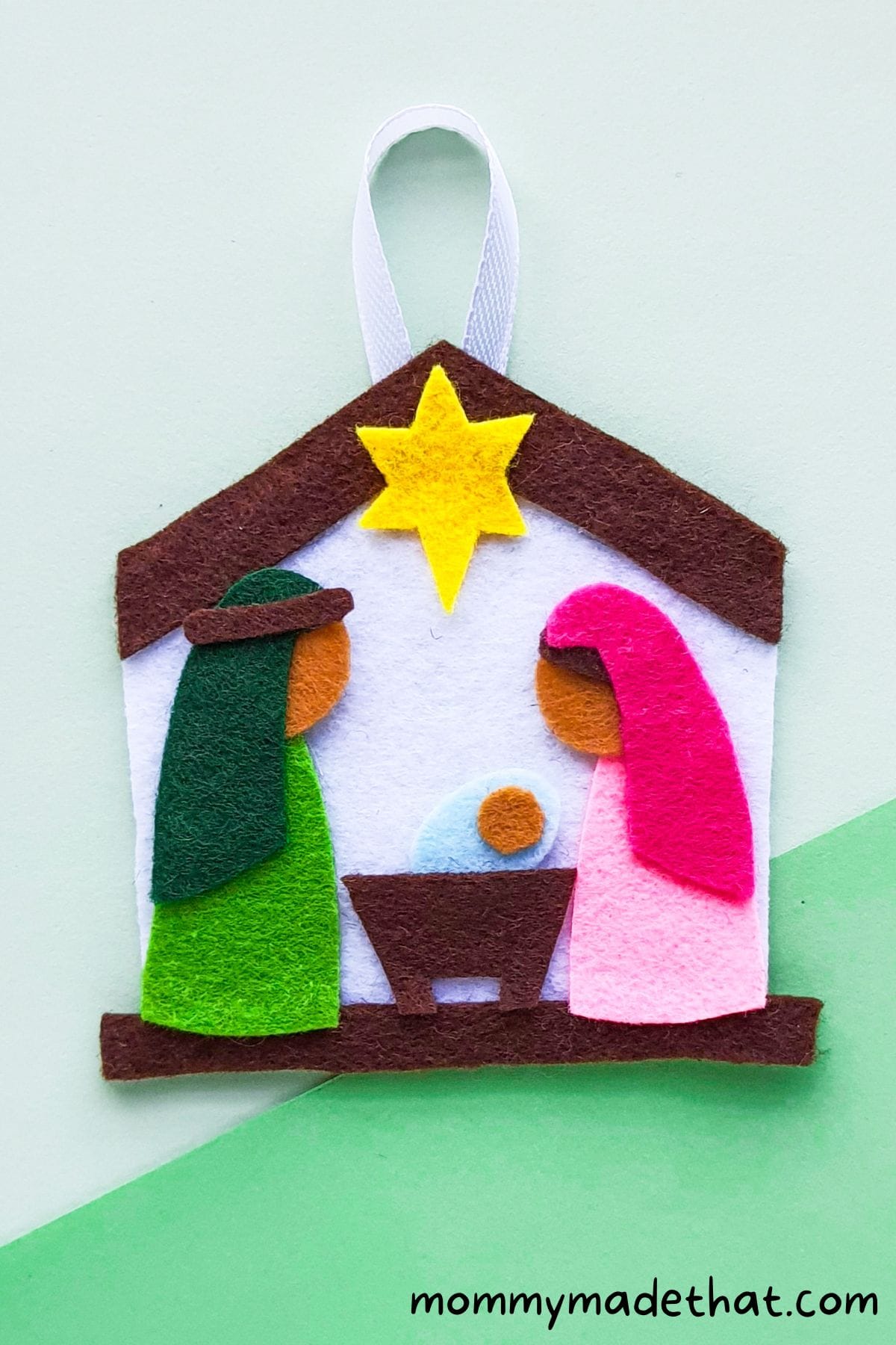 DIY Felt Nativity Ornament (With Free Printable Pattern)