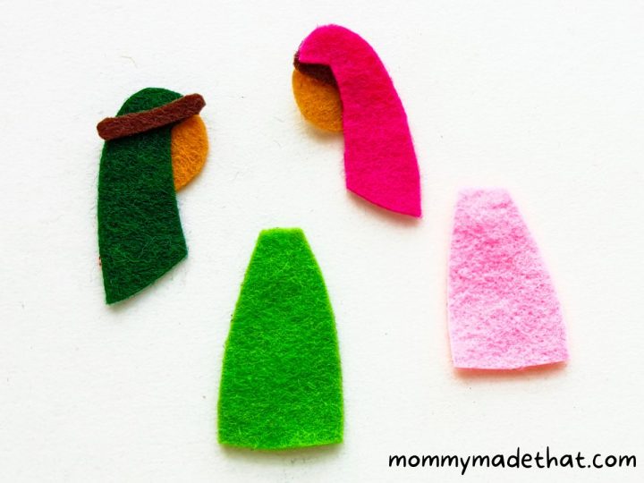 DIY Felt Nativity Ornament (With Free Printable Pattern)