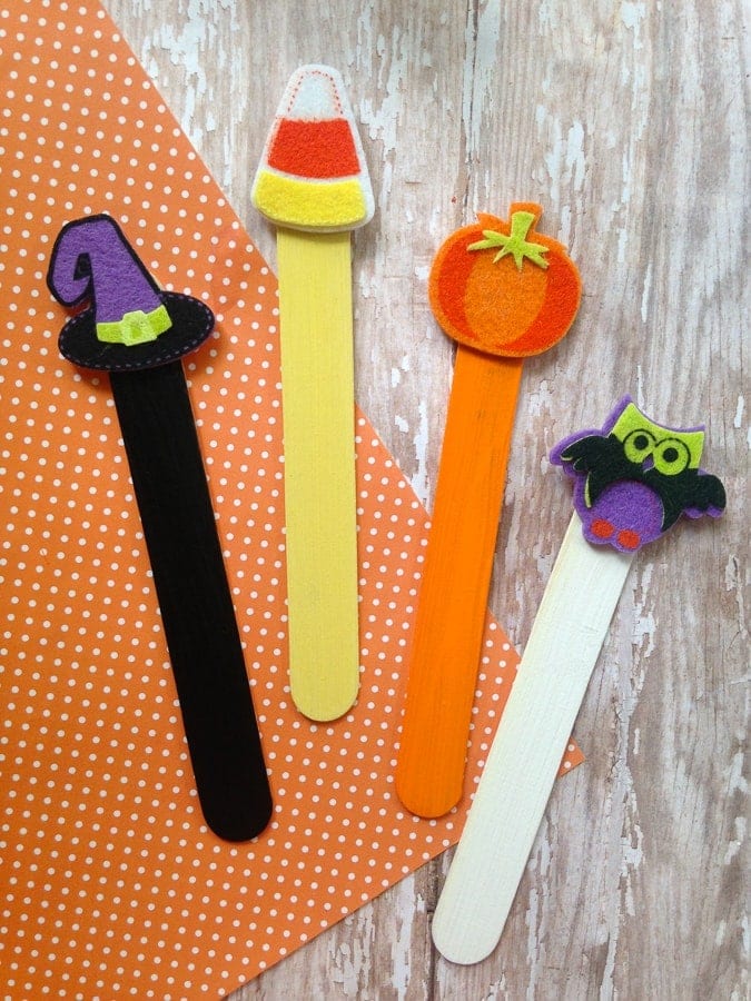 Easy Halloween Book Marks that are Spook-tacular