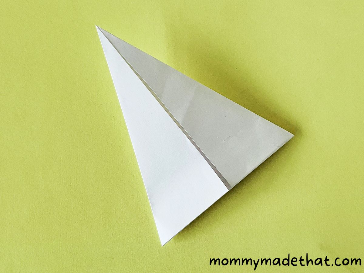 folding paper into mushroom base
