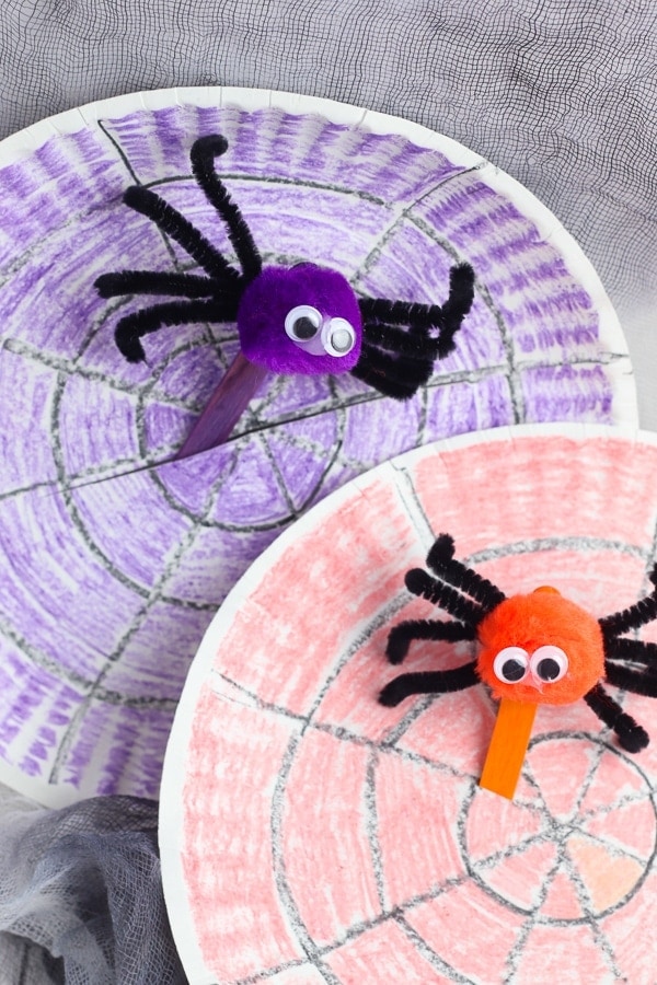 Super Cute Paper Plate Spider Craft