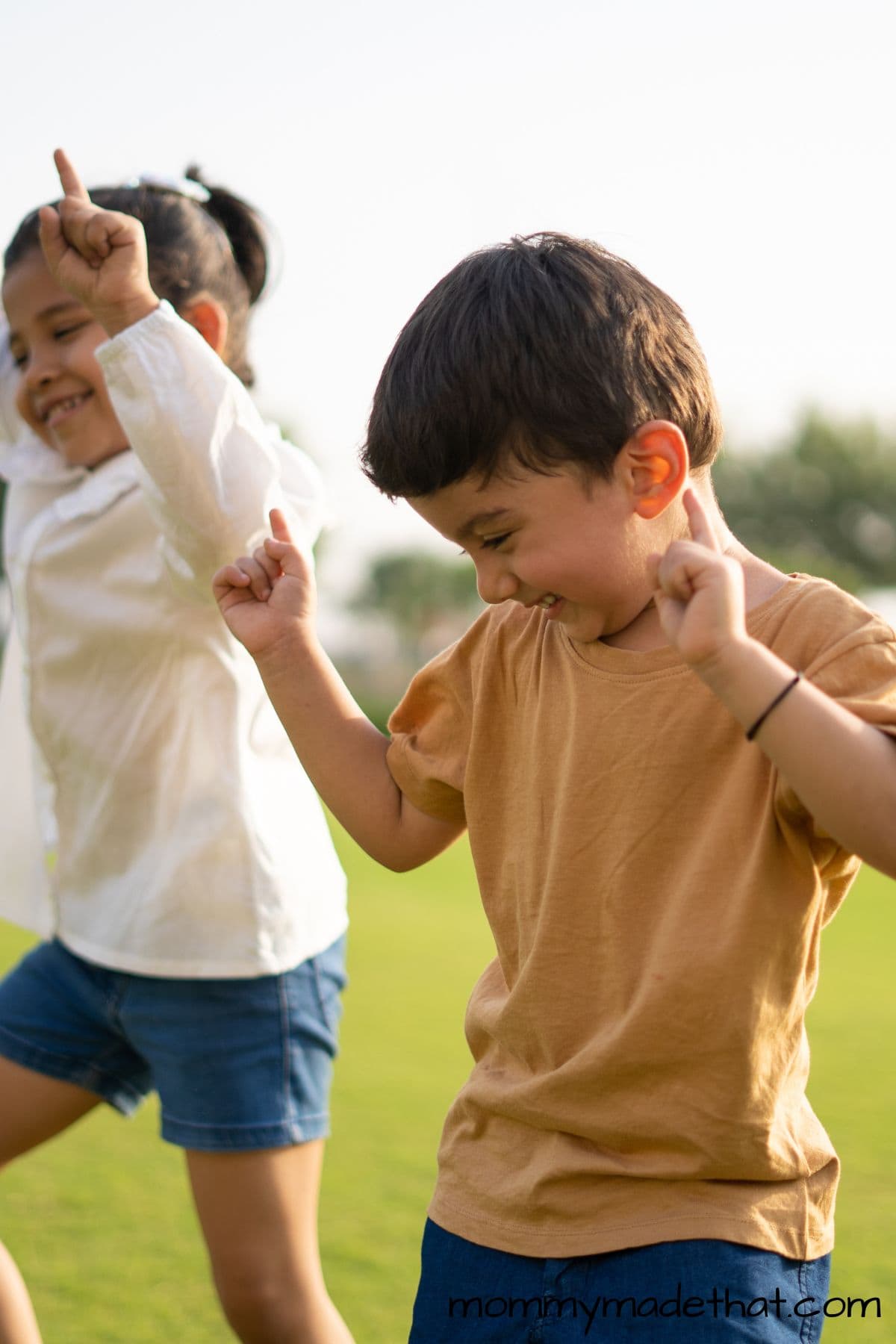 kids playing simon says